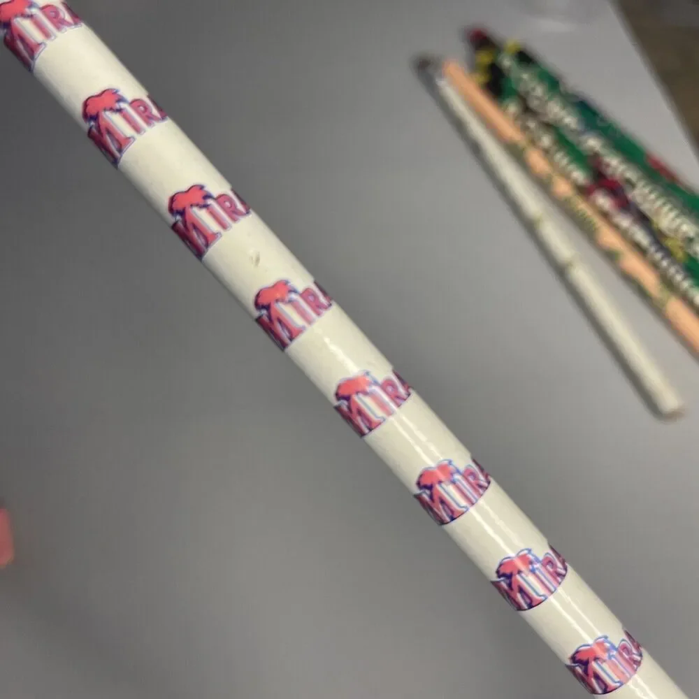 Vintage Lot of 12 Wooden Pencils 4 Power Rangers Casper Iditarod Snoopy‎ Atlas
